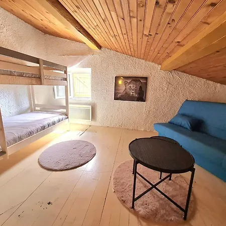 Prázdninový dům Paisible Maison A L'ombre Des Pins
