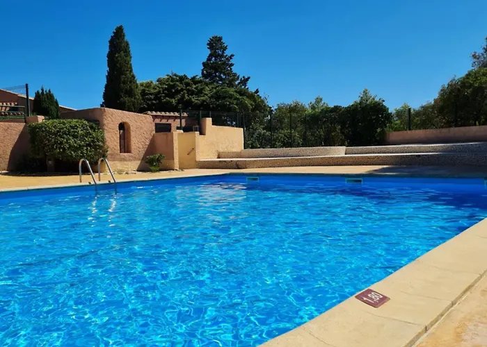 Paisible Maison A L'ombre Des Pins Σπίτι διακοπών *